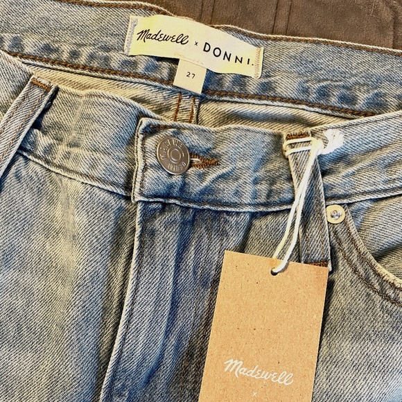 Madewell x Donni Low-Rise Loose Jeans in Mathison - Picture 1 of 4
